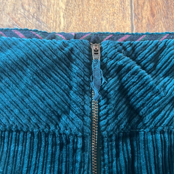 Maeve Slim Corduroy Velvet Mini Skirt 14P - Picture 5 of 11
